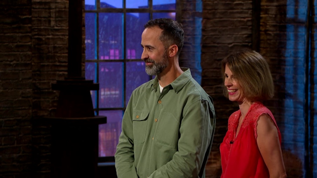 Jayne Sibley and Marty Orton, co-founders of sibstar, on the Dragons Den set.